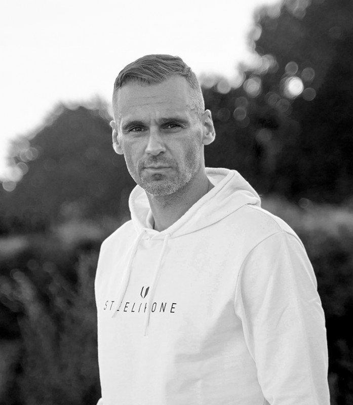 media/image/nico_steelikone.jpg